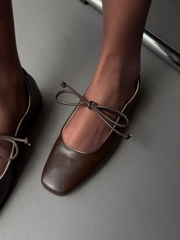 BAĞLI KÜT BURUN BABET KAHVE