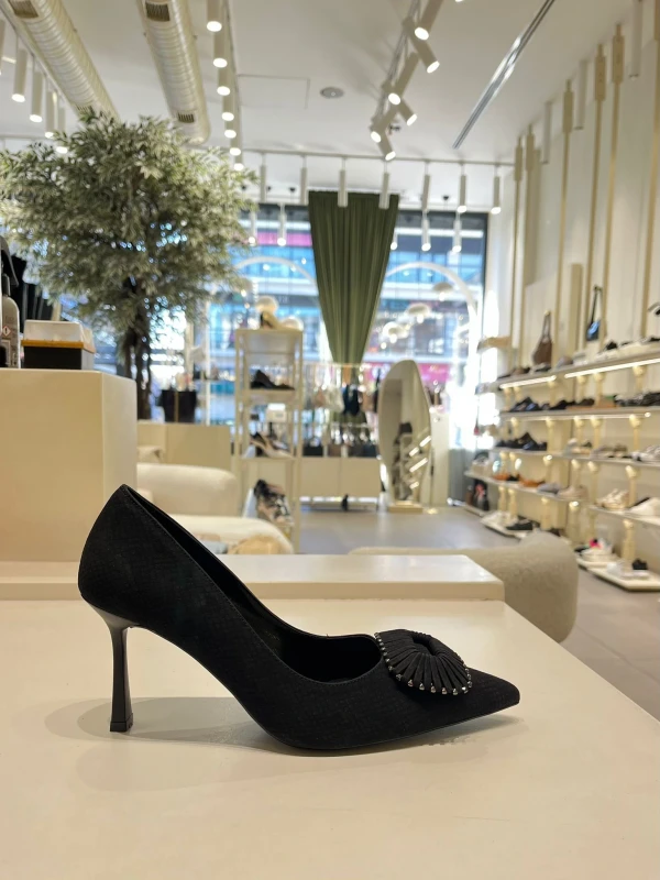 BASKI DETAY SÜET DERİ STİLETTO SİYAH