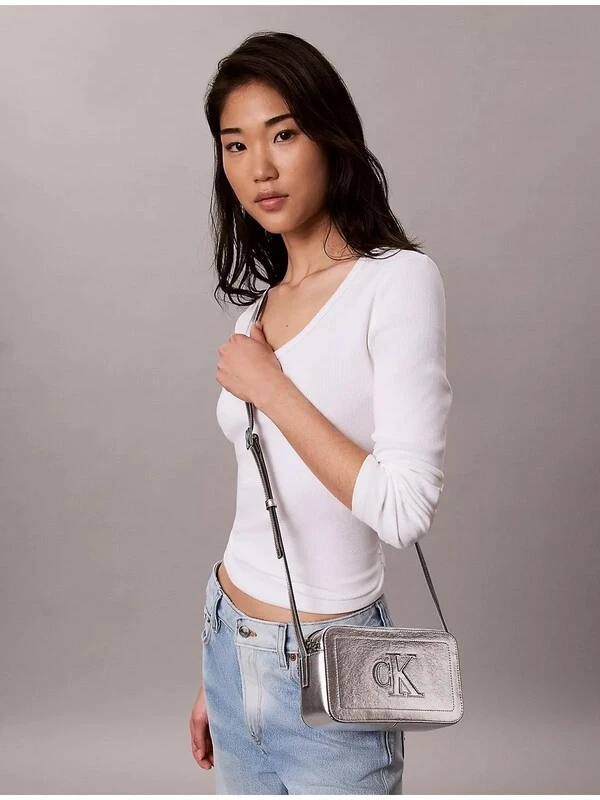 Calvin Klein Bold CK Outline Camera Bag GÜMÜŞ