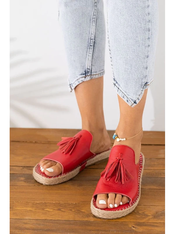 PÜSKÜLLÜ HASIR TABANLI TERLİK