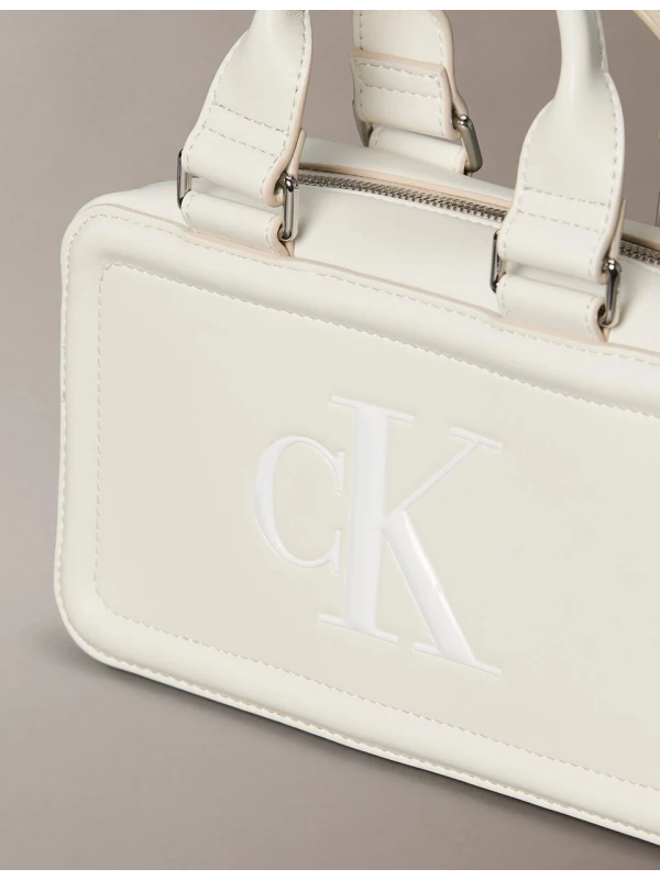 Calvin Klein Bold Elongated Mini Tote BEYAZ
