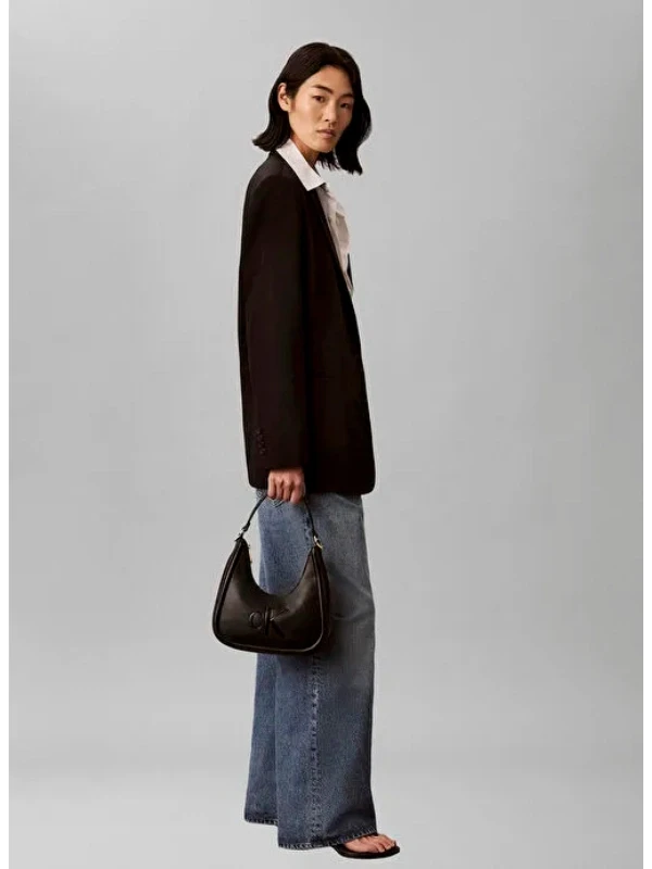 Calvin Klein Bold Small Crescent Bag SİYAH