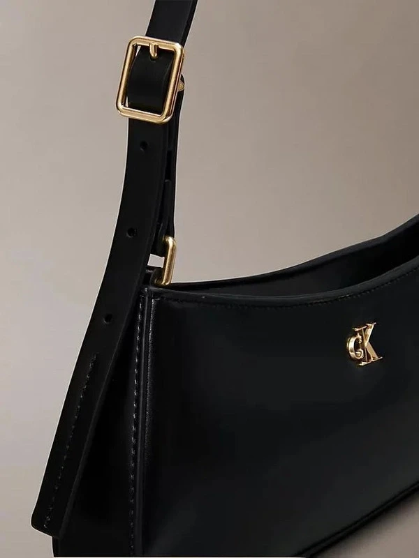 Calvin Klein Small Shoulder Bag SİYAH