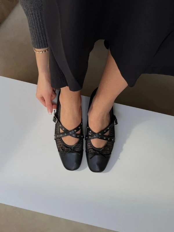 ÇAPRAZ BANTLI FİLELİ BABET SİYAH