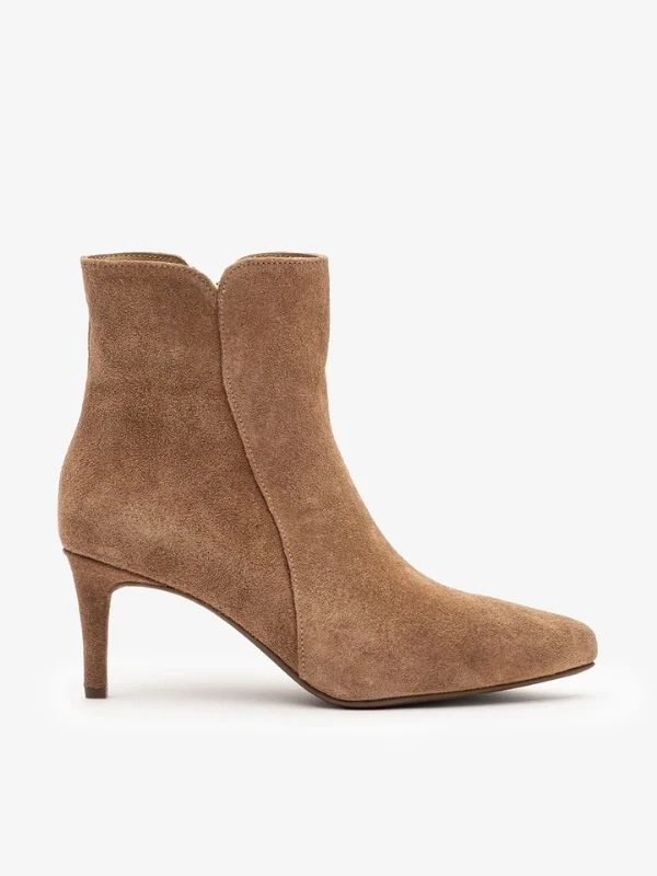 DERİ KADIN BOT SİGARO