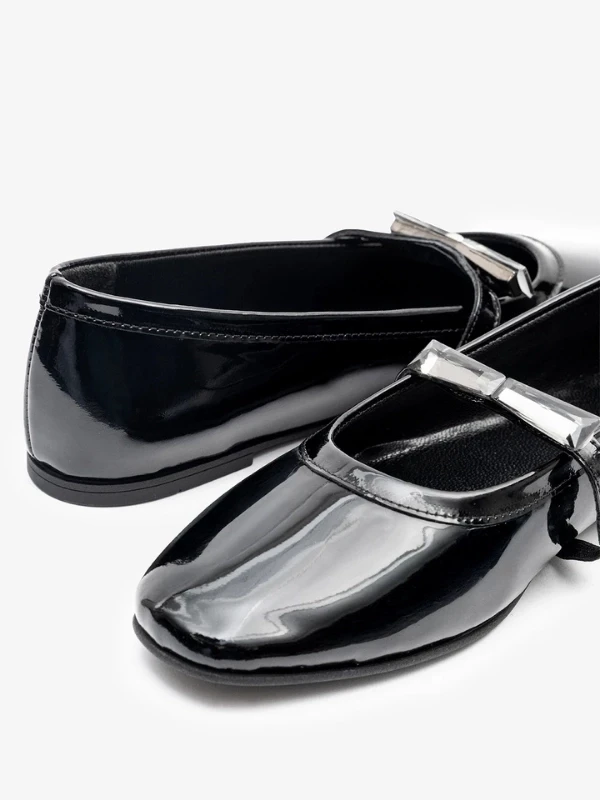 FİYONK DETAY RUGAN DERİ BABET SİYAH