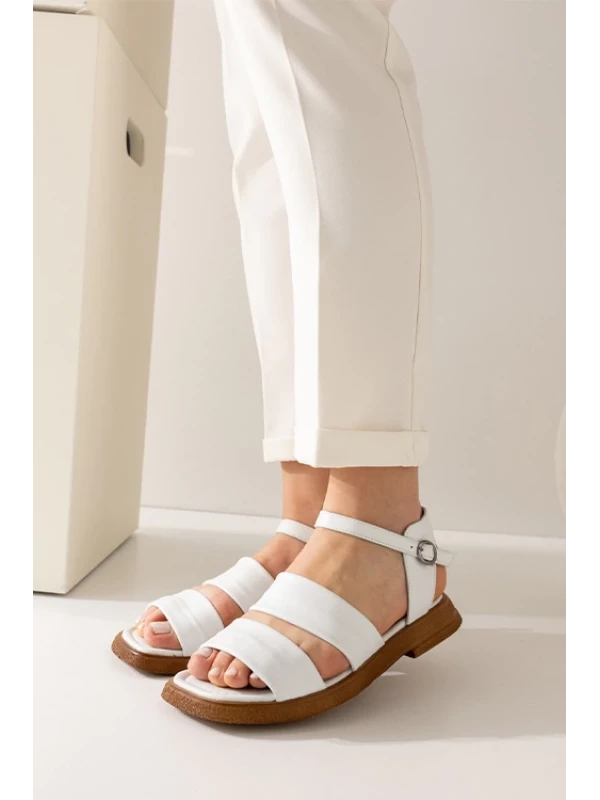 ÇİFT BANTLI DÜZ SANDALET