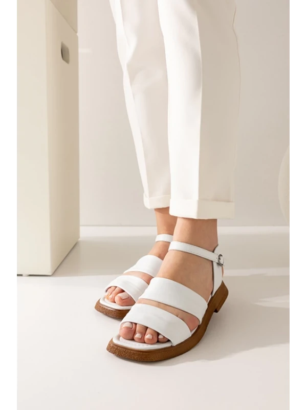 ÇİFT BANTLI DÜZ SANDALET
