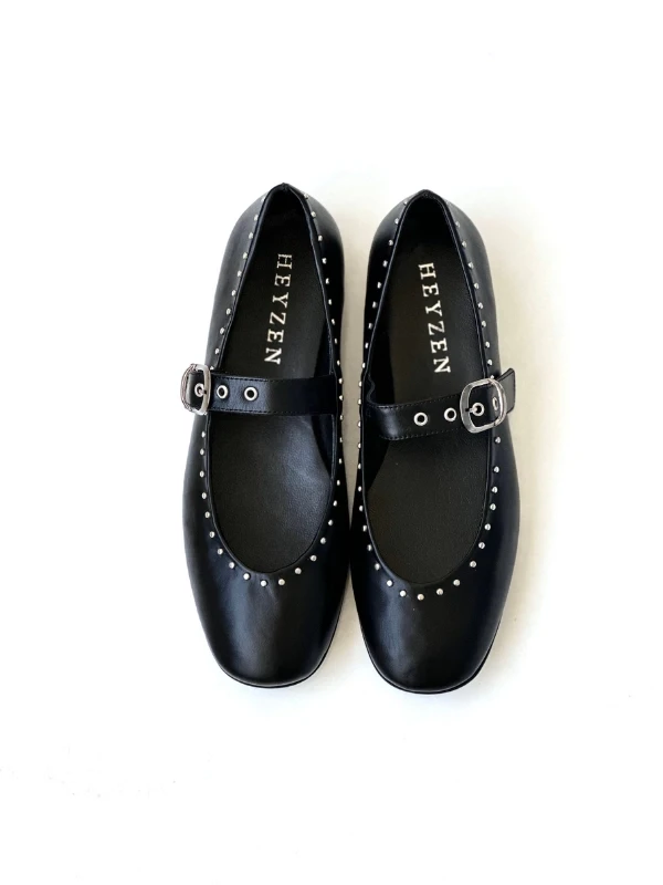 KEMERLİ TAŞLI DERİ BABET SİYAH