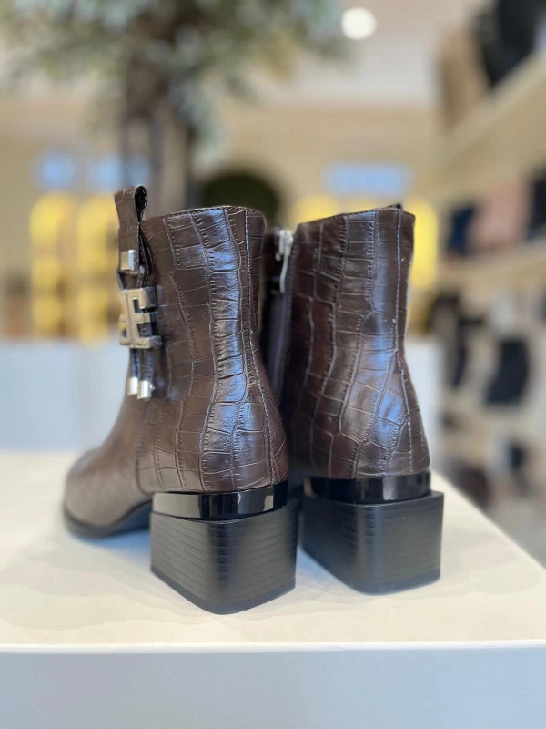 KROKO DETAY DERİ KADIN BOT KAHVE