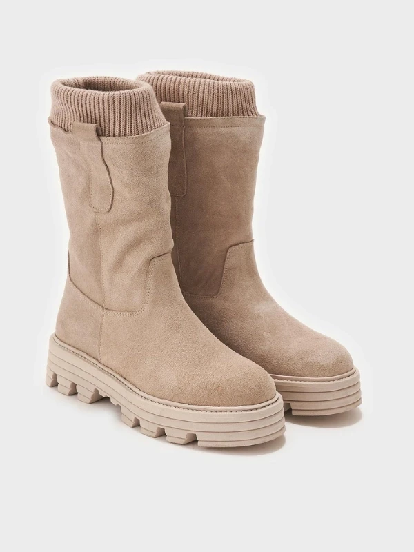 ÖRGÜ DETAYLI DERİ ÇİZME BEJ