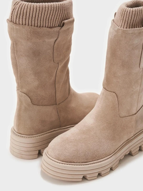 ÖRGÜ DETAYLI DERİ ÇİZME BEJ