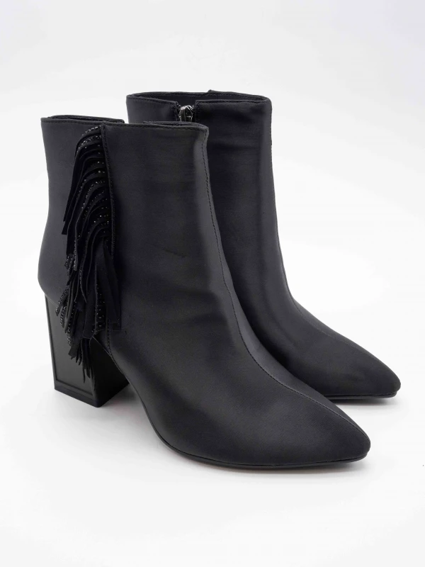 PÜSKÜL DETAY SATEN KUMAŞ BOT SİYAH