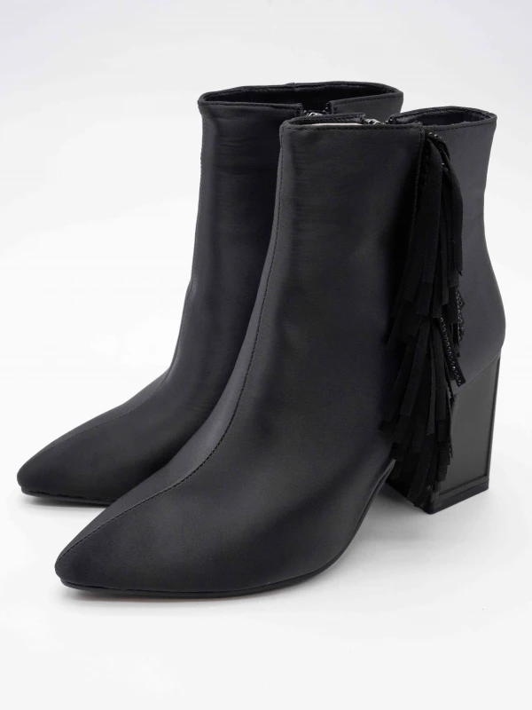 PÜSKÜL DETAY SATEN KUMAŞ BOT SİYAH