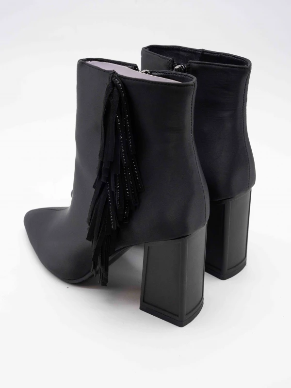 PÜSKÜL DETAY SATEN KUMAŞ BOT SİYAH