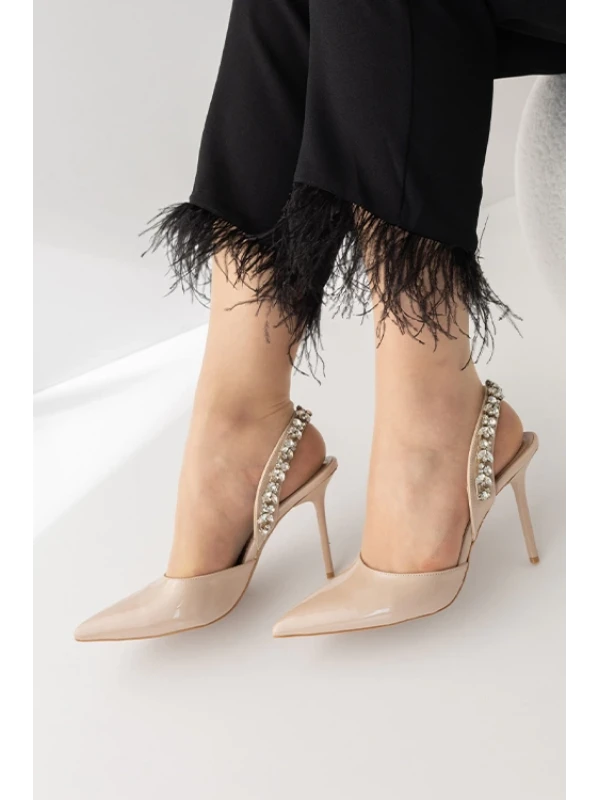 TAŞ BANT DETAYLI RUGAN  STİLETTO BEJ