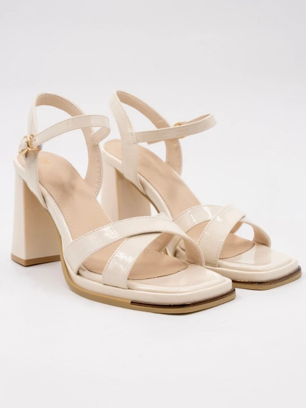 RUGAN PLATFORM TOPUKLU SANDALET BEJ