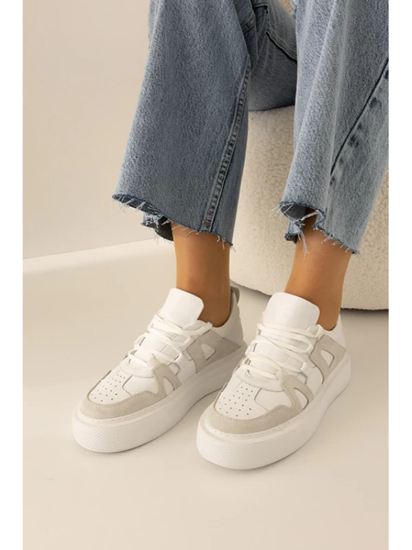 SÜET DETAYLI ÇAPRAZ BAĞCIK SNEAKER