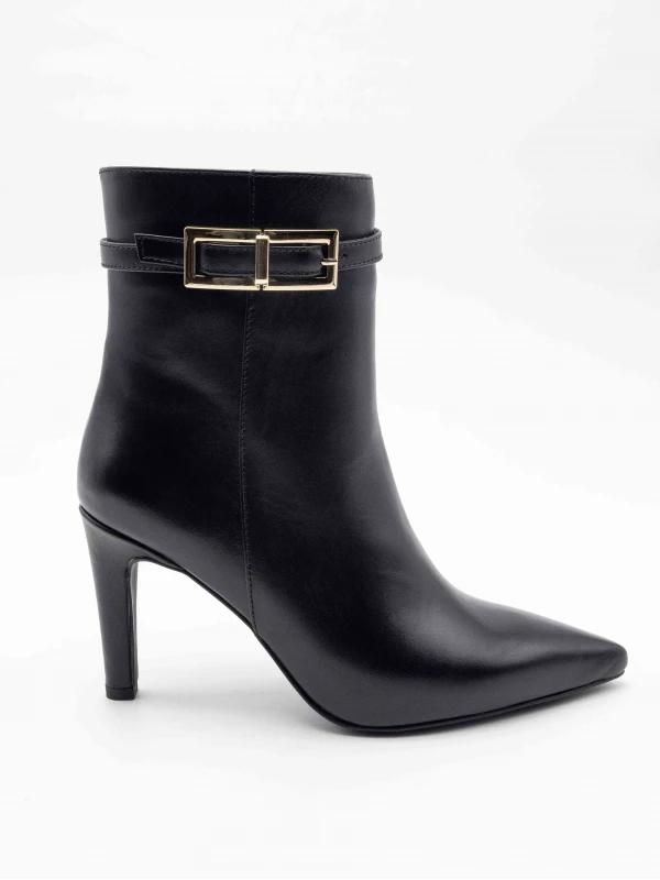 TOKA DETAY DERİ TOPUKLU BOT SİYAH