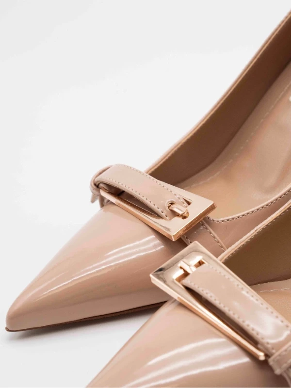 TOKA DETAYLI TOPUKLU AYAKKABI NUDE