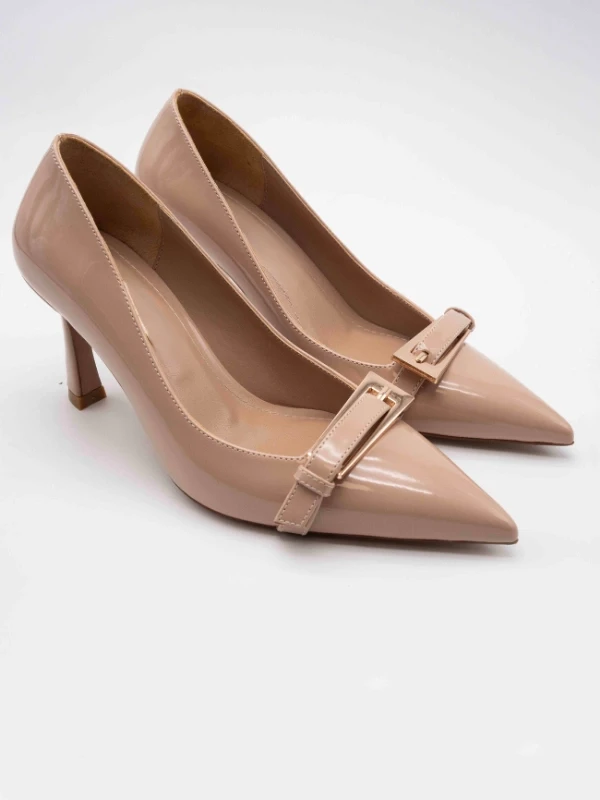 TOKA DETAYLI TOPUKLU AYAKKABI NUDE