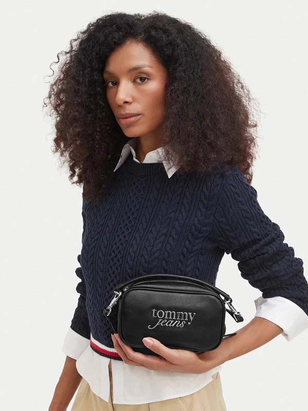 Tommy Hilfiger Bold Scrıpt Camera Bag SİYAH