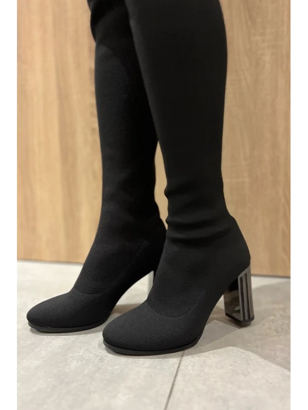 TOPUKLU UZUN TRİKO ÇİZME SİYAH