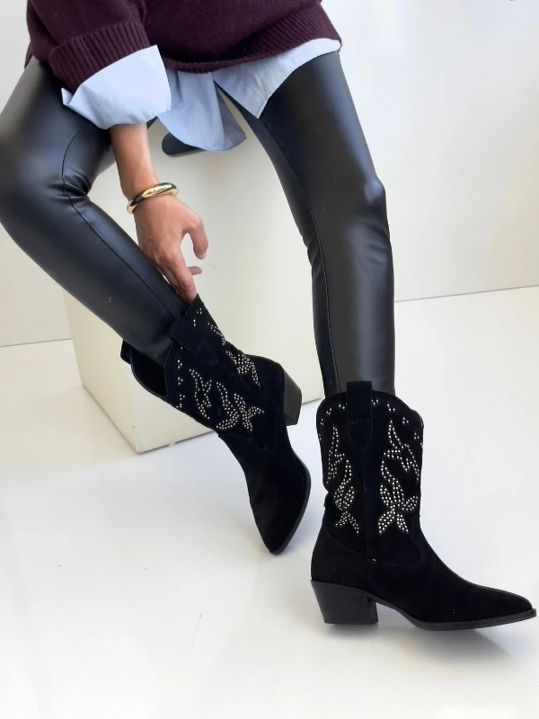 TROK DETAY SÜET DERİ BOT SİYAH