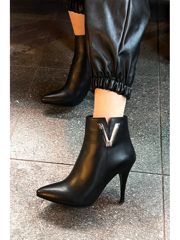 V TOKA DETAYLI ÖKÇELİ BOT SİYAH