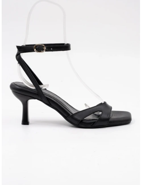 BİLEKTEN BAĞLAMA DERİ SANDALET SİYAH