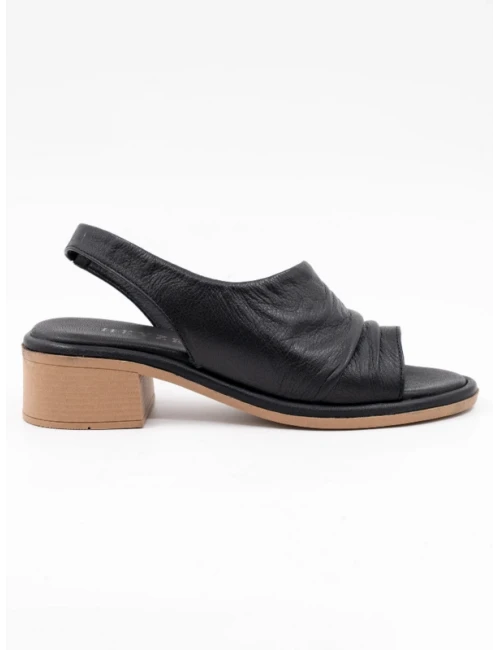 TOPUKLU DERİ SANDALET SİYAH