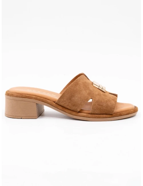 GOLD TOKA DETAY TOPUKLU SÜET DERİ TERLİK SİGARO