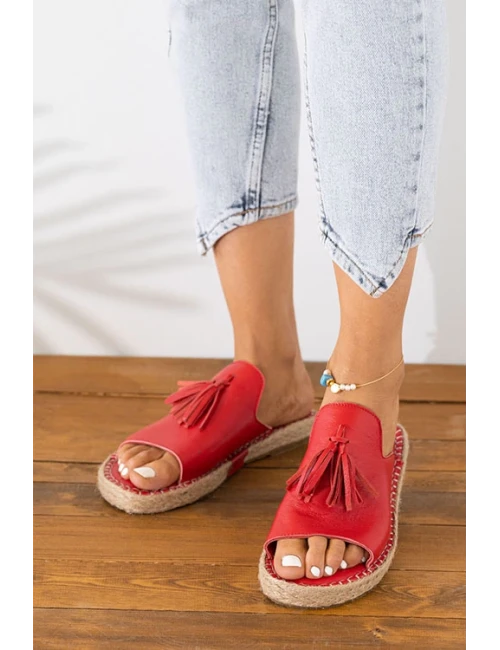 PÜSKÜLLÜ HASIR TABANLI TERLİK