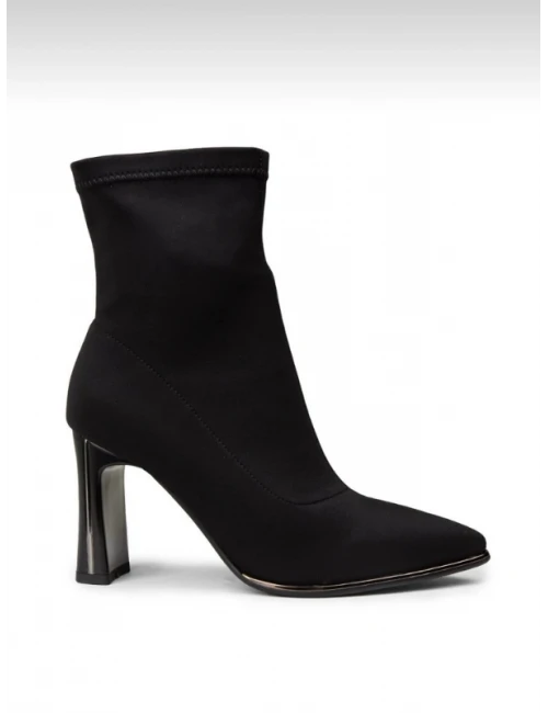 İTHAL STREÇ KUMAŞ TOPUKLU BOT SİYAH