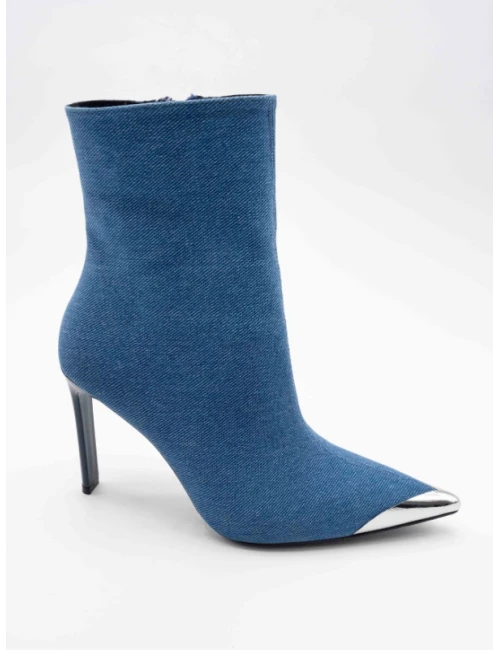 METAL DETAYLI TOPUKLU BOT DENİM