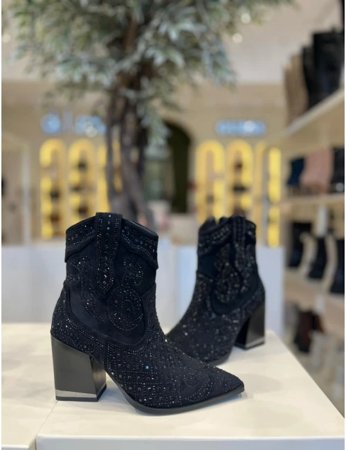 TAŞ DETAY SÜET DERİ BOT SİYAH