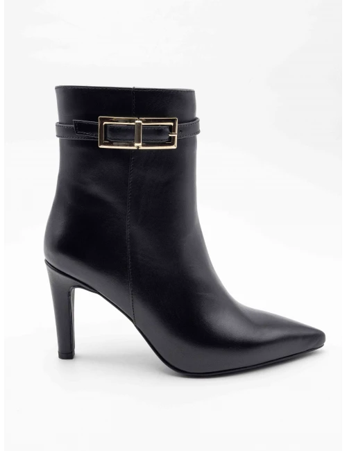 TOKA DETAY DERİ TOPUKLU BOT SİYAH