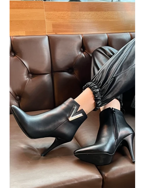 V TOKA DETAYLI ÖKÇELİ BOT SİYAH