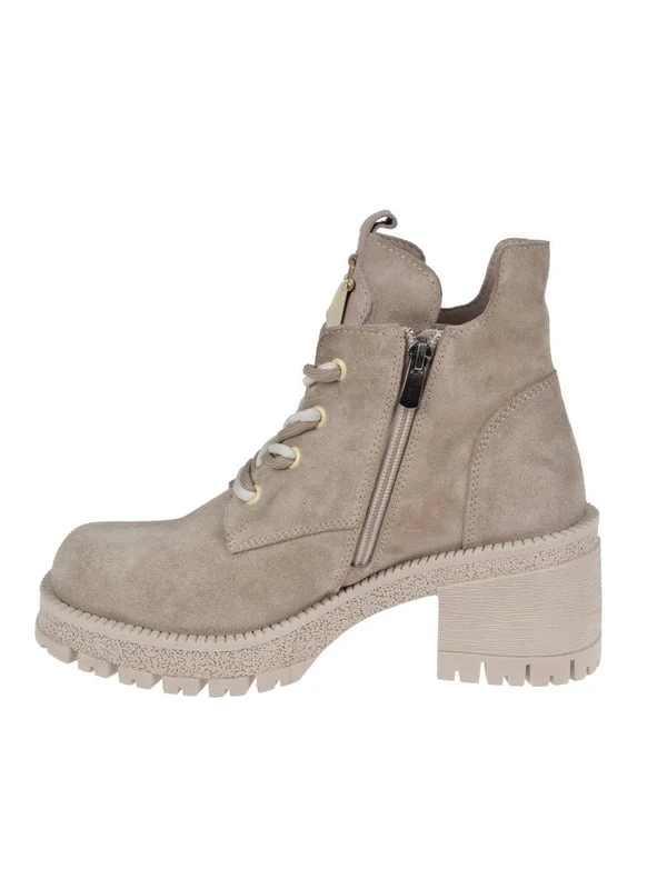 ÇANTA DETAYLI TOPUKLU BOT BEJ