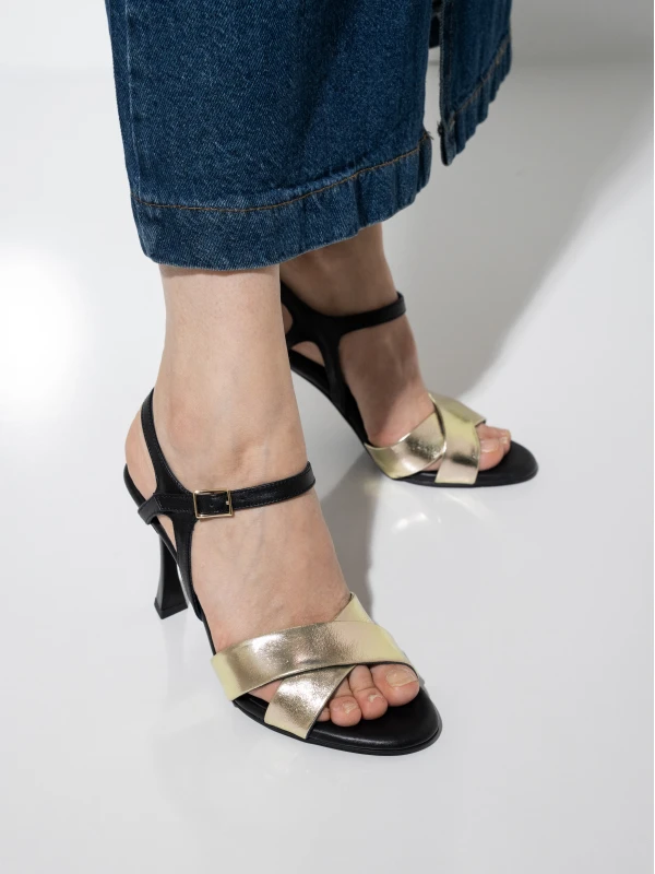 ÇAPRAZ BANTLI TOPUKLU SANDALET GOLD