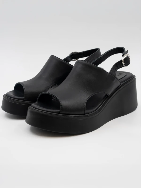 CİLT DERİ DOLGU TOPUKLU SANDALET SİYAH