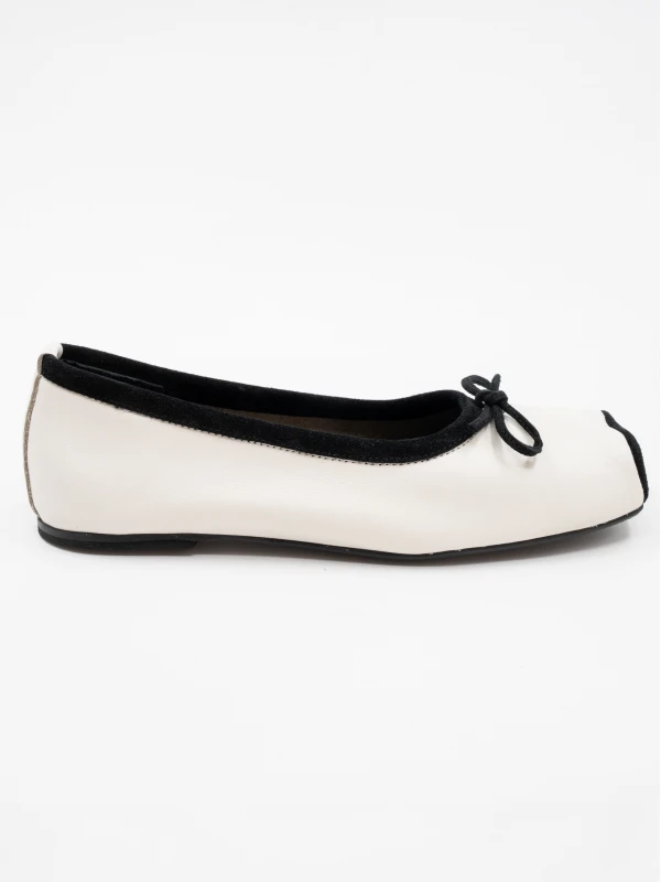 FİYONK DETAYLI DERİ BABET BEYAZ