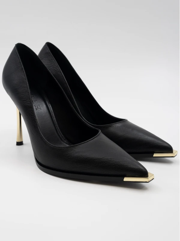 GOLD METAL DETAYLI TOPUKLU SİYAH