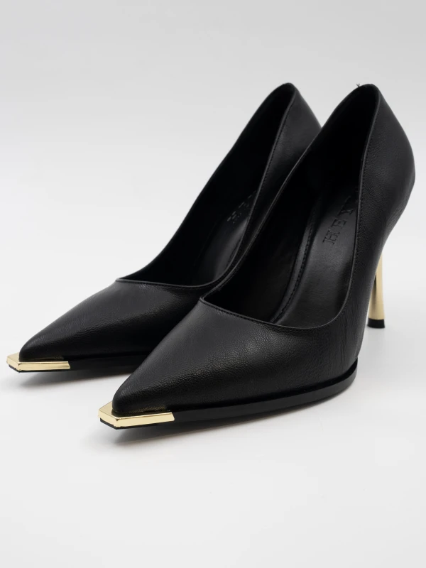 GOLD METAL DETAYLI TOPUKLU SİYAH