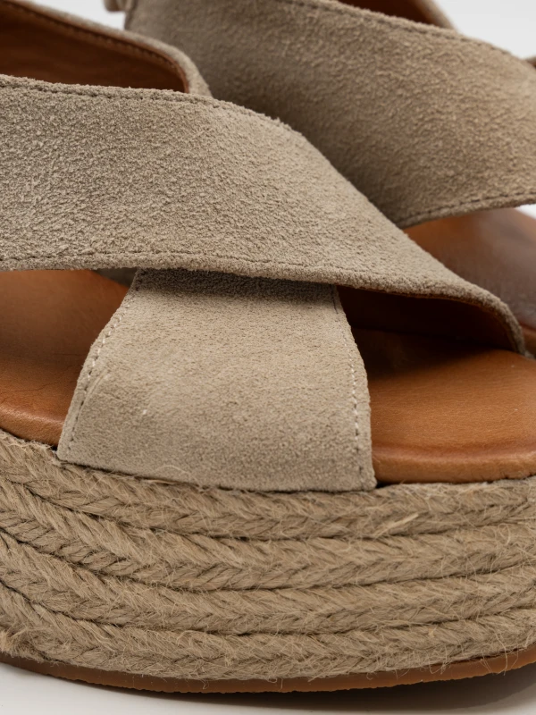 HASIR TABAN DETAYLI DERİ SANDALET BEJ