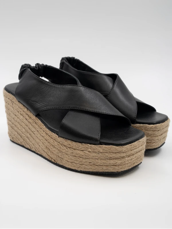 HASIR TABAN DETAYLI DERİ SANDALET SİYAH