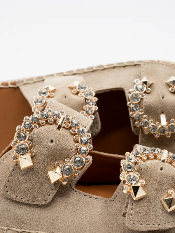 HASIR TABAN DETAYLI DERİ TERLİK BEJ