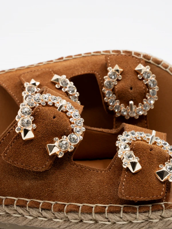 HASIR TABAN DETAYLI DERİ TERLİK TABA