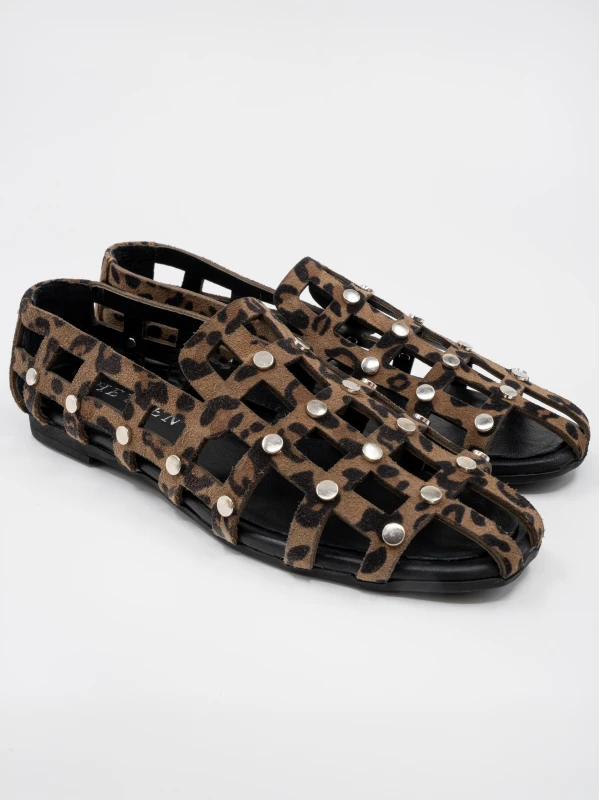 KAFES DETAYLI DERİ BABET LEOPAR