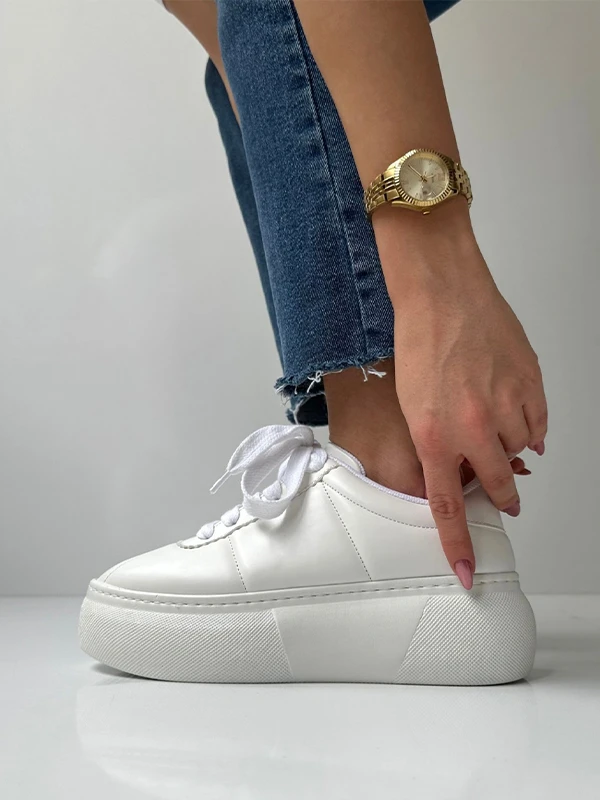 KABARTMA DETAYLI SPOR AYAKKABI